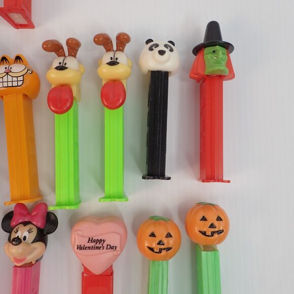 PEZ DISPENSER Disney Star Wars Garfield Holiday Figures Lot of 20 - Picture 3 of 16